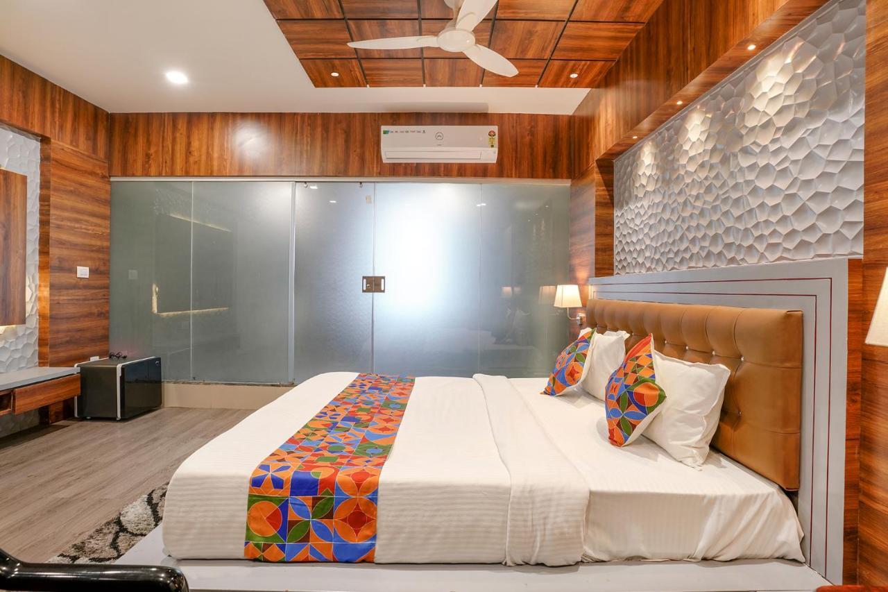 Fabhotel The Valentine - Udhna Road Сурат Экстерьер фото
