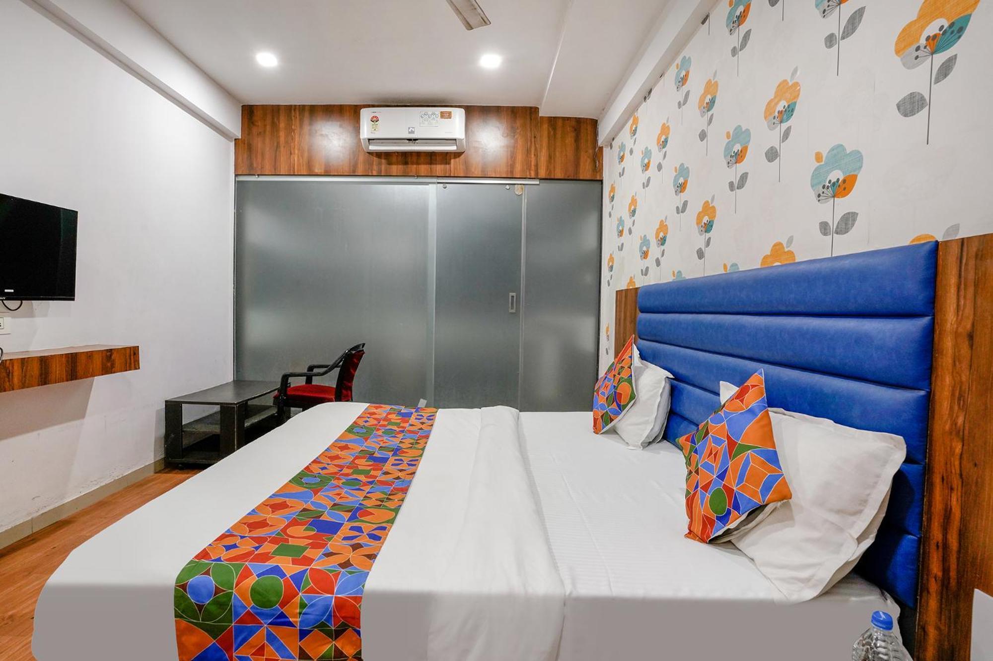 Fabhotel The Valentine - Udhna Road Сурат Экстерьер фото